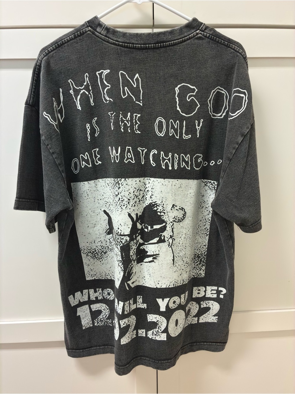 Heroes & Villains Graphic Men's Short-Sleeve T-Shirt Size L Concert Tee